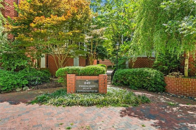 249 W Freemason St Apt 404, Norfolk, VA 23510