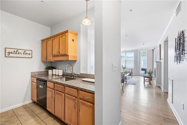 249 W Freemason St Apt 404, Norfolk, VA 23510