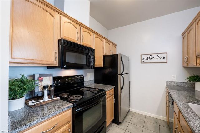 249 W Freemason St Apt 404, Norfolk, VA 23510