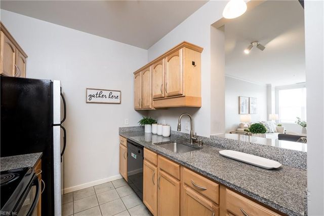 249 W Freemason St Apt 404, Norfolk, VA 23510