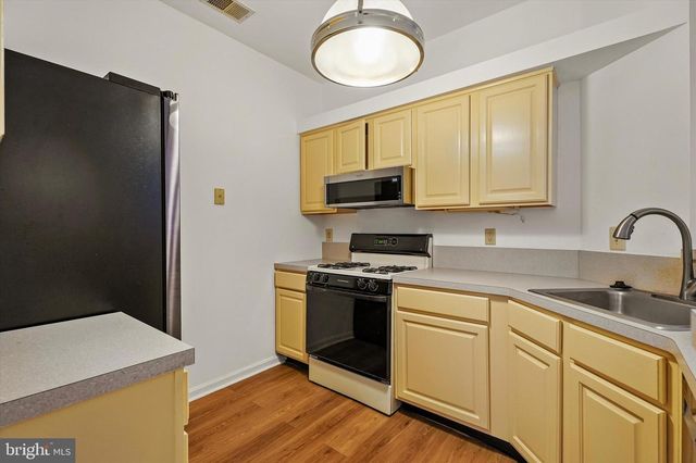 113 DRESHER WOODS DR, Dresher, PA 19025