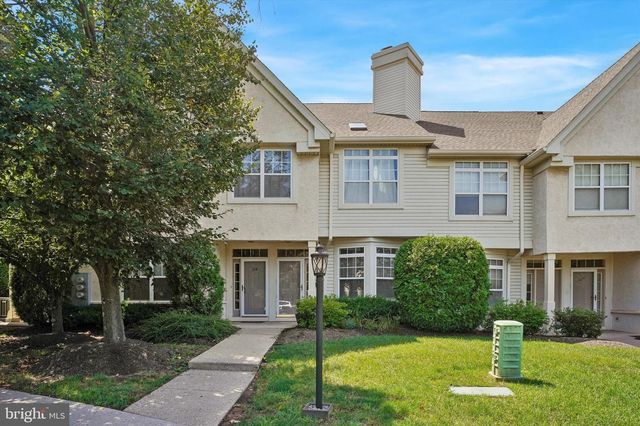 113 DRESHER WOODS DR, Dresher, PA 19025