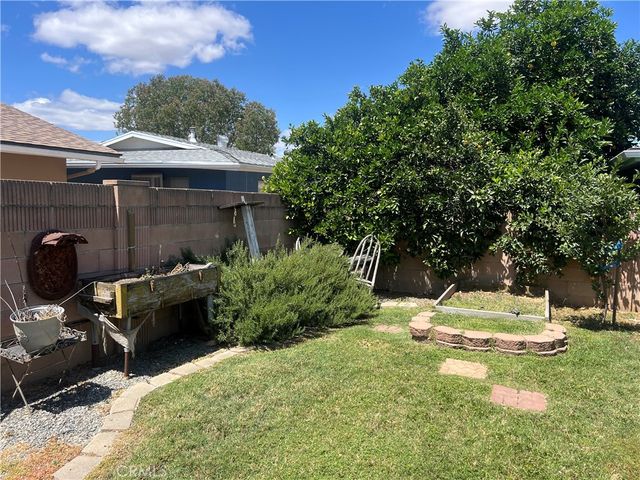 1601 W Mayberry, Hemet, CA 92543
