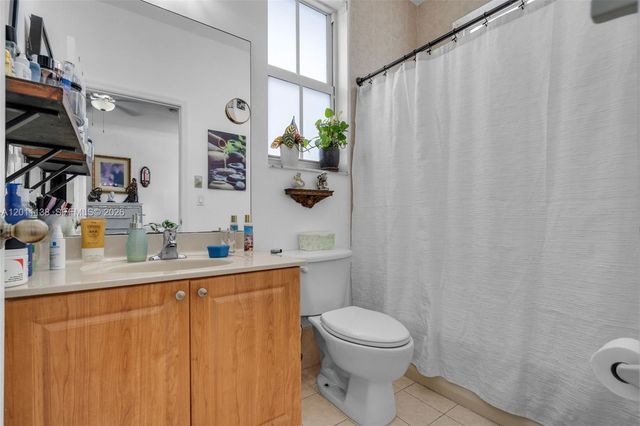 8031 W 36th Ave 1, Hialeah, FL 33018