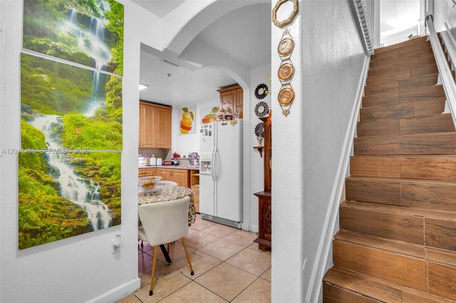 8031 W 36th Ave 1, Hialeah, FL 33018
