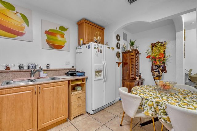 8031 W 36th Ave 1, Hialeah, FL 33018