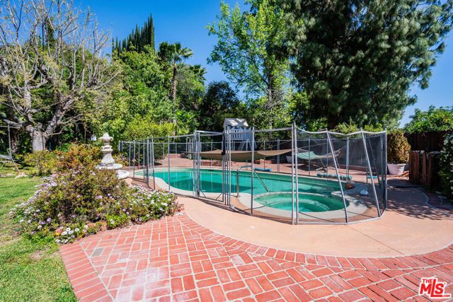 4415 Conchita Way, Tarzana (los Angeles), CA 91356
