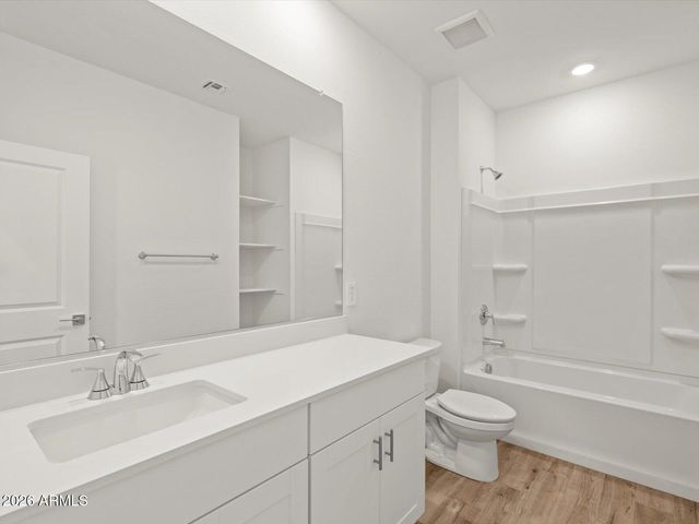 17656 W WOODLANDS Avenue, Goodyear, AZ 85338