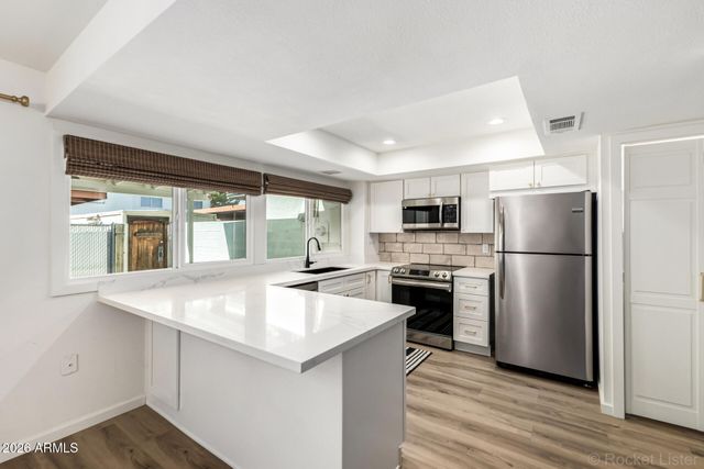 7804 N 47TH Avenue, Glendale, AZ 85301