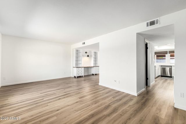 7804 N 47TH Avenue, Glendale, AZ 85301