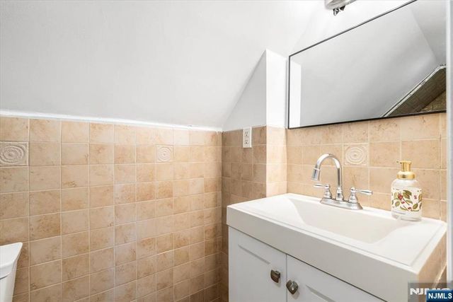 54 Hancox Avenue, Nutley, NJ 07110