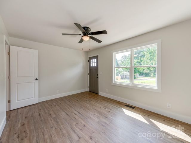 5404 Hope Road, Vale, NC 28168