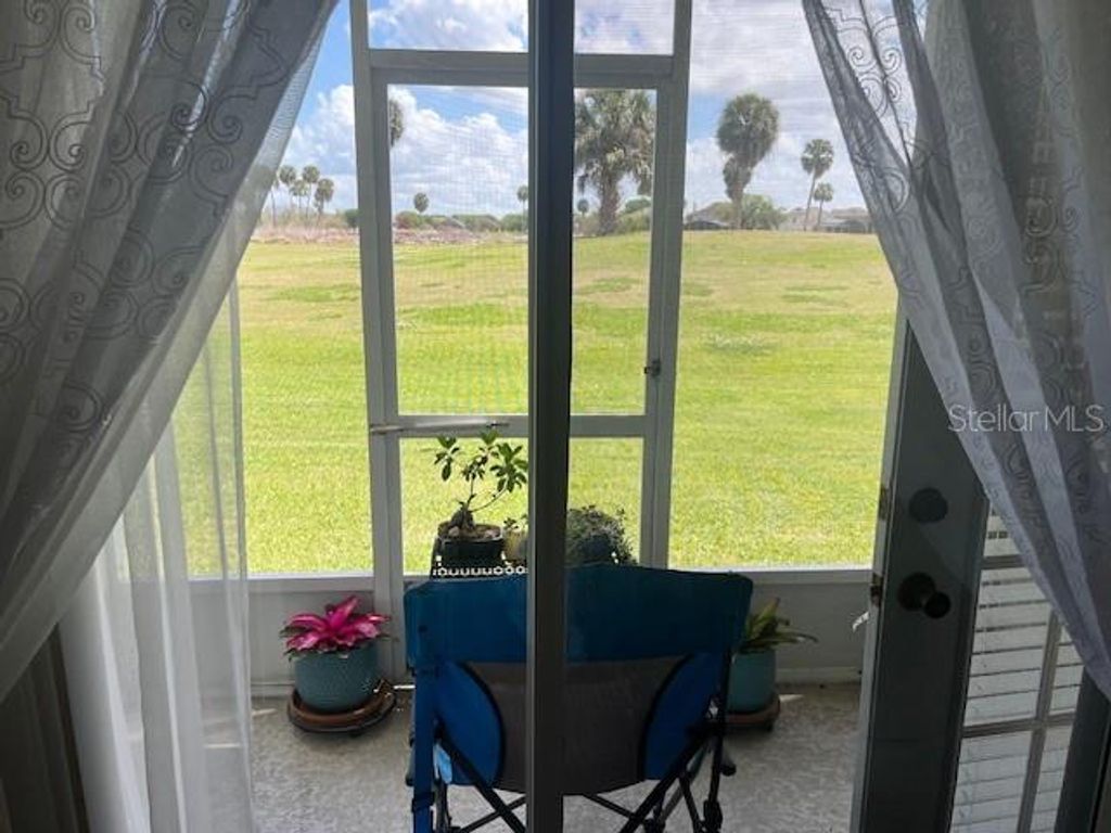 Image 26 of property listing at 2824 OSPREY COVE PLACE 102, Kissimmee, FL 34746