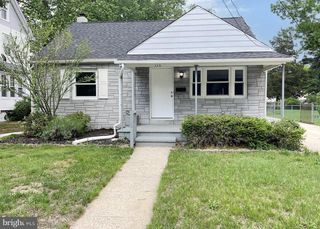 112 E CENTRAL AVE, Grenloch, NJ 08032