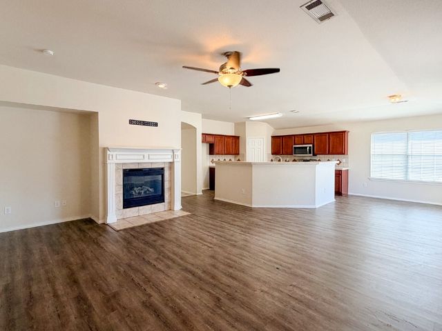 5353 Freestone Drive, Grand Prairie, TX 75052