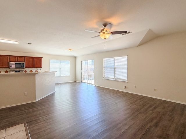 5353 Freestone Drive, Grand Prairie, TX 75052