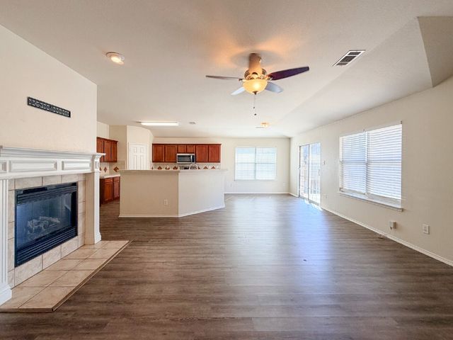 5353 Freestone Drive, Grand Prairie, TX 75052