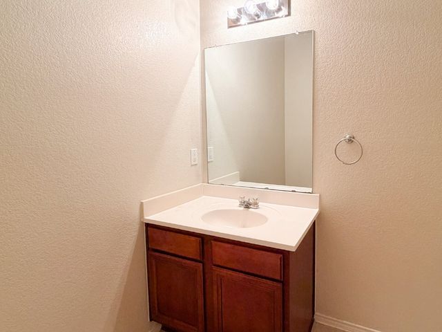 5353 Freestone Drive, Grand Prairie, TX 75052