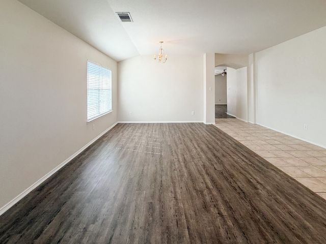 5353 Freestone Drive, Grand Prairie, TX 75052