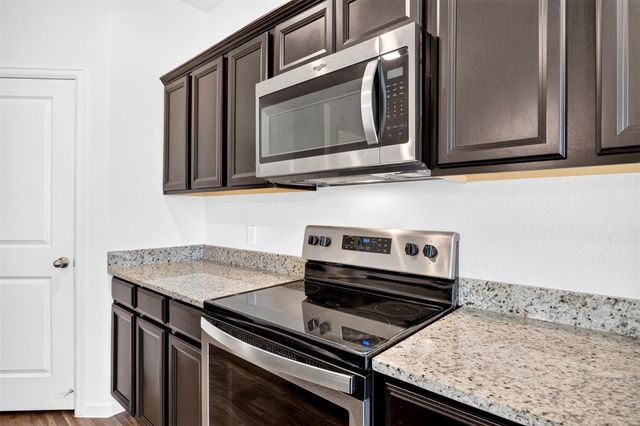 1024 Banyon Tree Lane, Brookshire, TX 77423