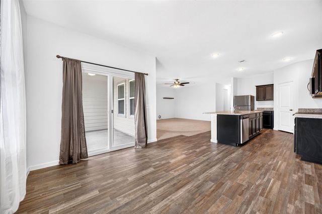 1024 Banyon Tree Lane, Brookshire, TX 77423