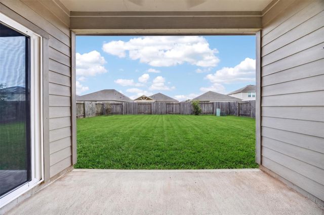 1024 Banyon Tree Lane, Brookshire, TX 77423