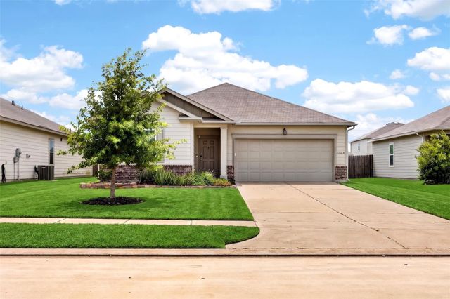 1024 Banyon Tree Lane, Brookshire, TX 77423
