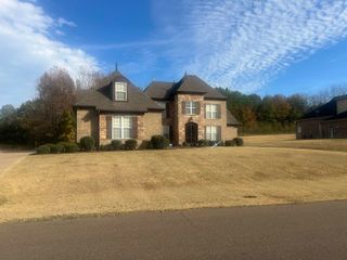 5154 ROYSTON LN, Unicorp/memphis, TN 38125