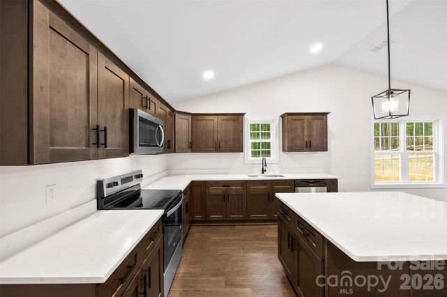 200 Knollwood Circle, Albemarle, NC 28001