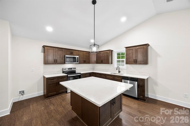 200 Knollwood Circle, Albemarle, NC 28001