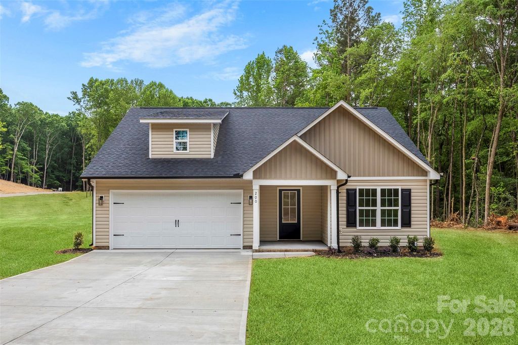 200 Knollwood Circle, Albemarle, NC 28001