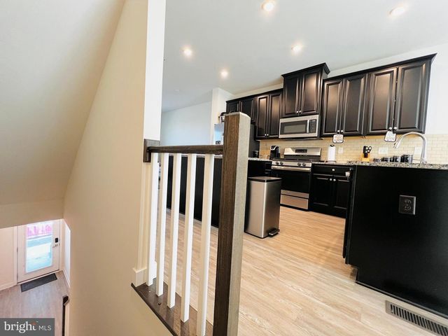 4637 TOWNE PARK RD, Suitland, MD 20746