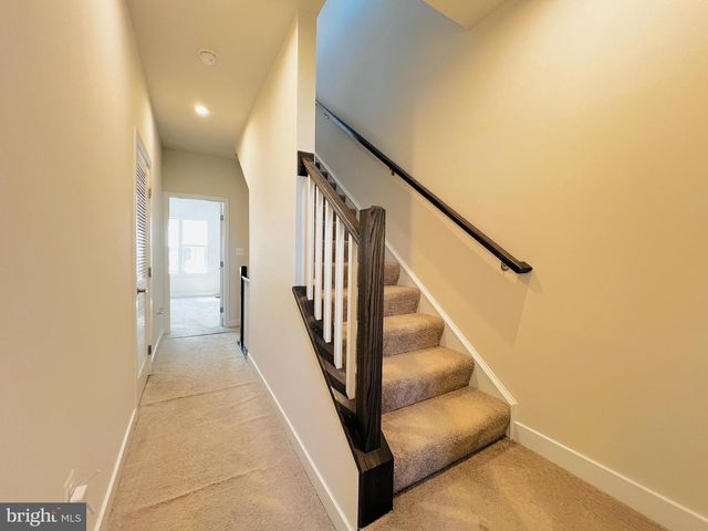 4637 TOWNE PARK RD, Suitland, MD 20746