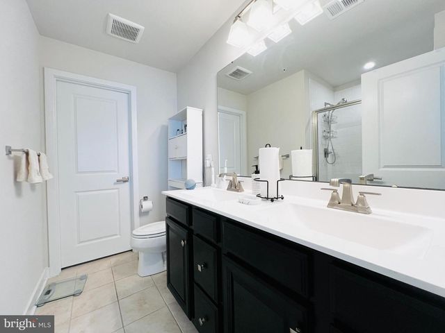 4637 TOWNE PARK RD, Suitland, MD 20746