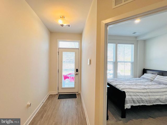 4637 TOWNE PARK RD, Suitland, MD 20746