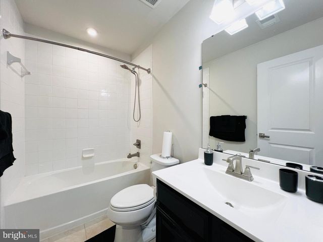 4637 TOWNE PARK RD, Suitland, MD 20746