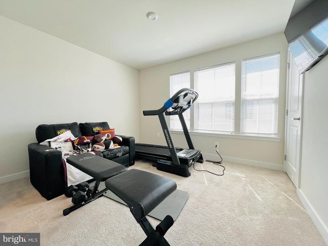 4637 TOWNE PARK RD, Suitland, MD 20746