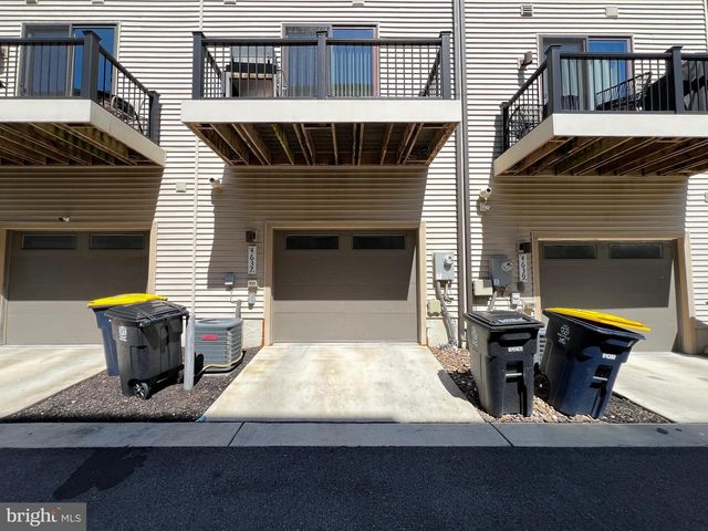 4637 TOWNE PARK RD, Suitland, MD 20746