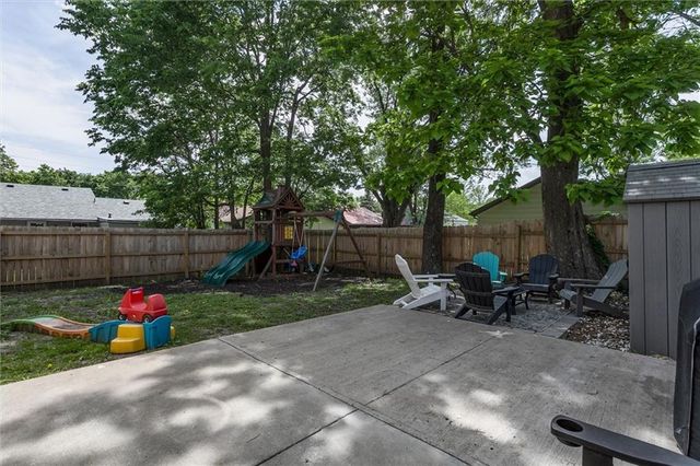 337 Illinois Street, Lawrence, KS 66044
