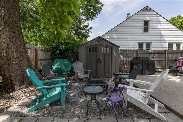 337 Illinois Street, Lawrence, KS 66044
