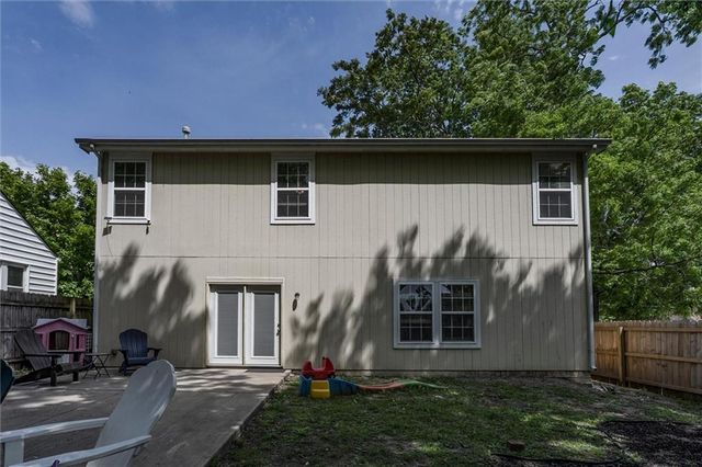 337 Illinois Street, Lawrence, KS 66044