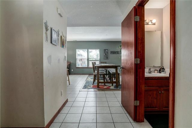 337 Illinois Street, Lawrence, KS 66044