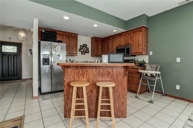 337 Illinois Street, Lawrence, KS 66044