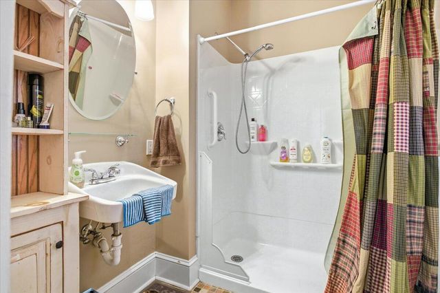 1841 Belleville RD, Roanoke, VA 24015