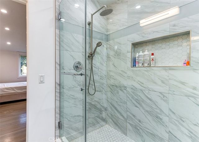 4225 Dundee Drive, Los Angeles, CA 90027