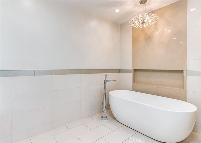 4225 Dundee Drive, Los Angeles, CA 90027
