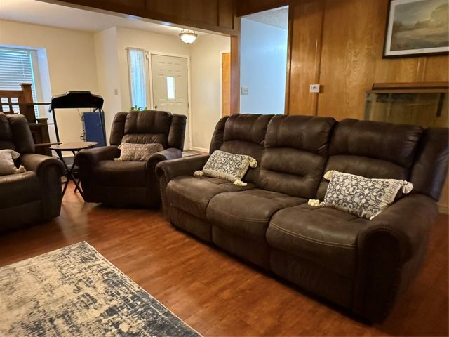102 Harrison Avenue, Gustine, TX 76455