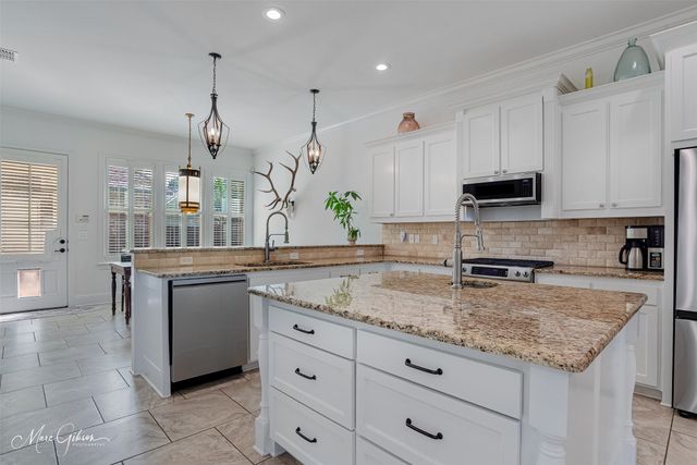 3009 Newberry Lane, Shreveport, LA 71106