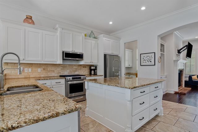 3009 Newberry Lane, Shreveport, LA 71106