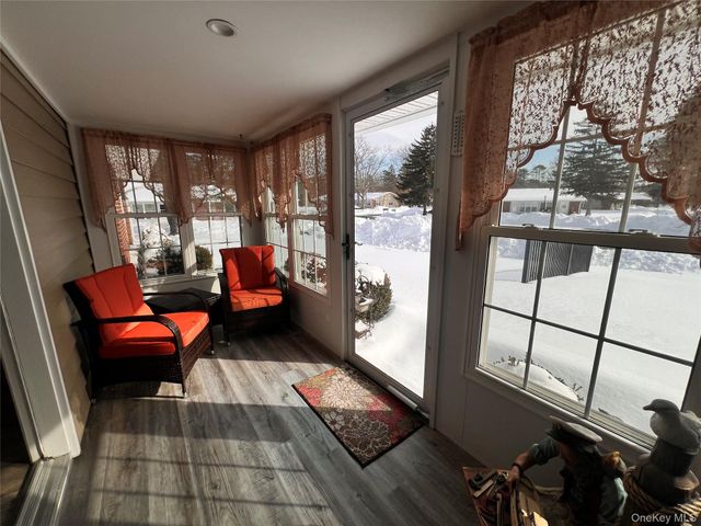 44B Trent Court B, Ridge, NY 11961